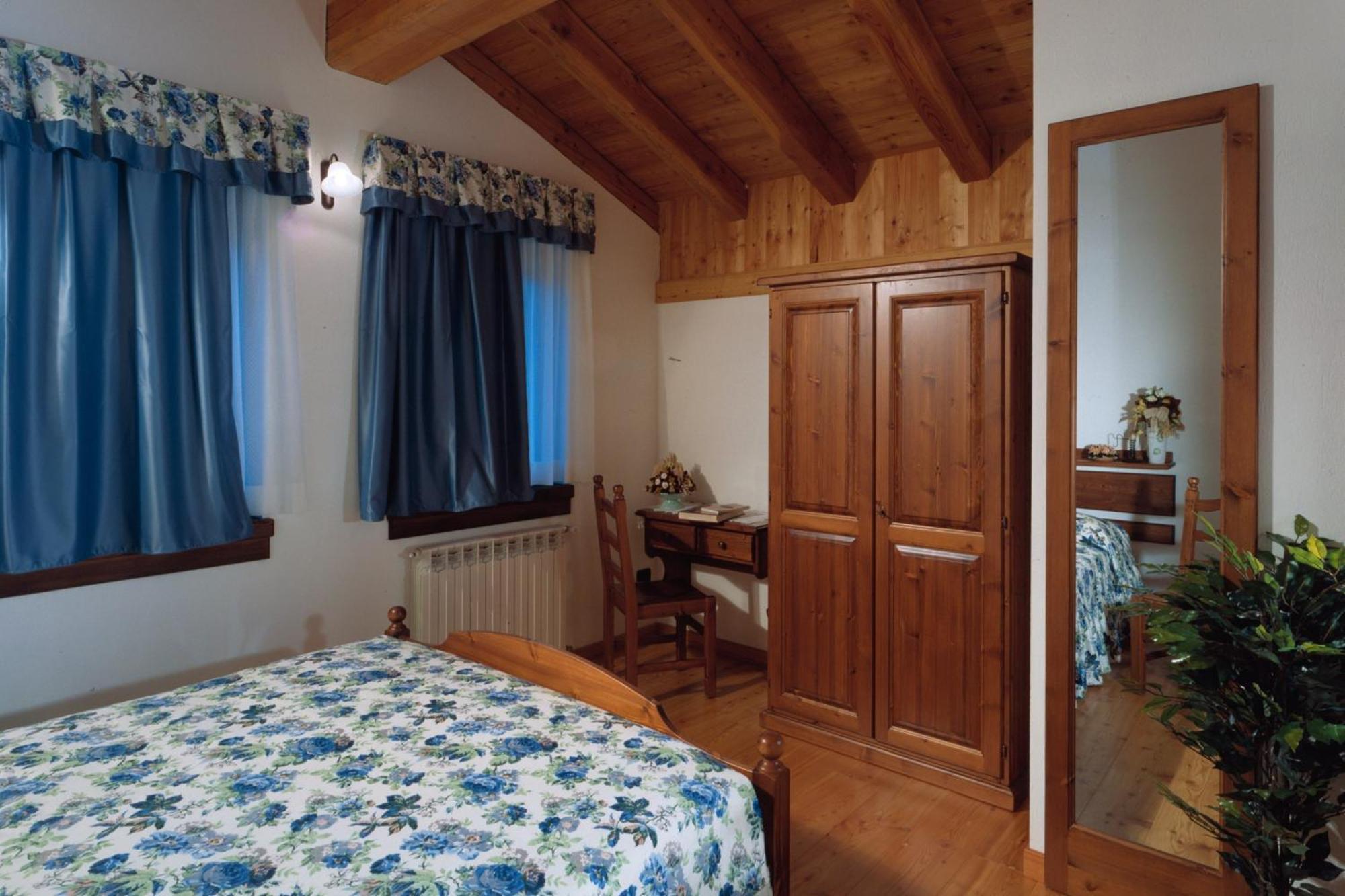 Masoun Dou Caro Hotel Pont-Saint-Martin Phòng bức ảnh