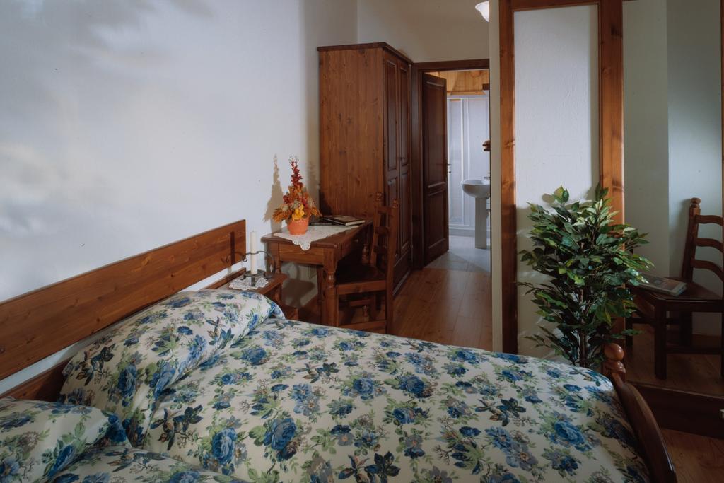 Masoun Dou Caro Hotel Pont-Saint-Martin Phòng bức ảnh
